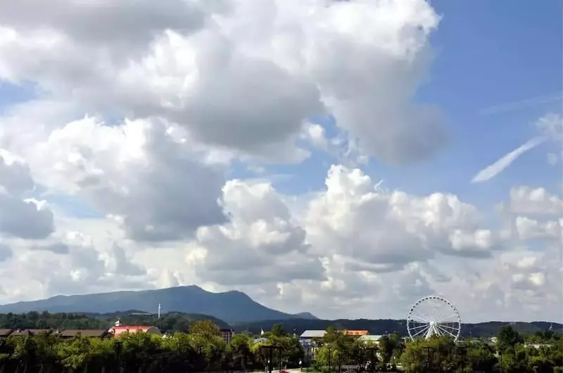 Scenic photo of the mountains and The Island in Pigeon Forge.