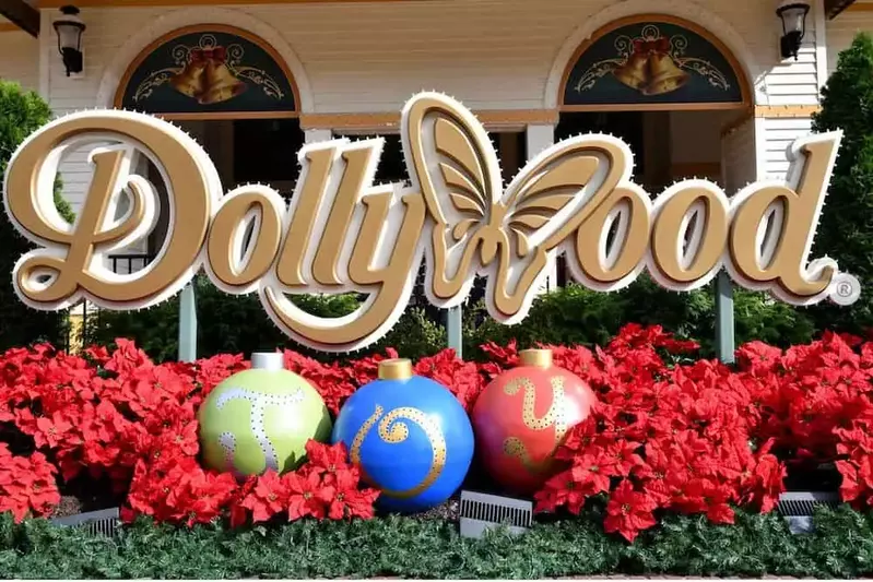 Dollywood sign during Christmas in Pigeon Forge