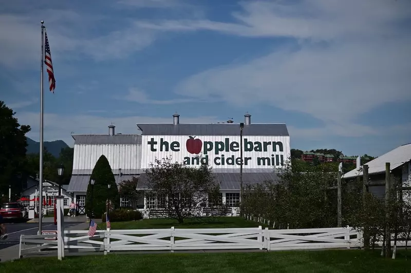 the apple barn in tennessee